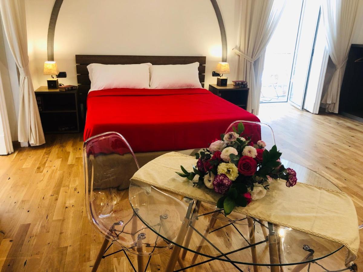 Domus Studio 25 Bed & Breakfast Napoli Bagian luar foto