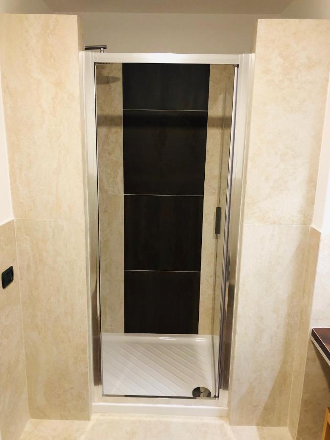 Domus Studio 25 Bed & Breakfast Napoli Bagian luar foto